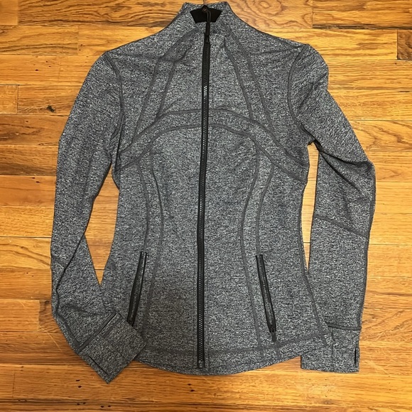 Lululemon Define Jacket - Picture 4 of 4